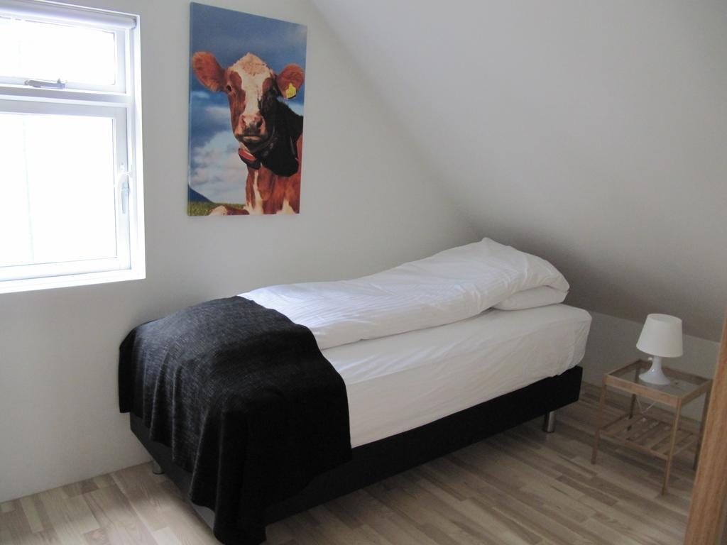 Grand-Inn Bar And Bed Saudarkrokur ห้อง รูปภาพ